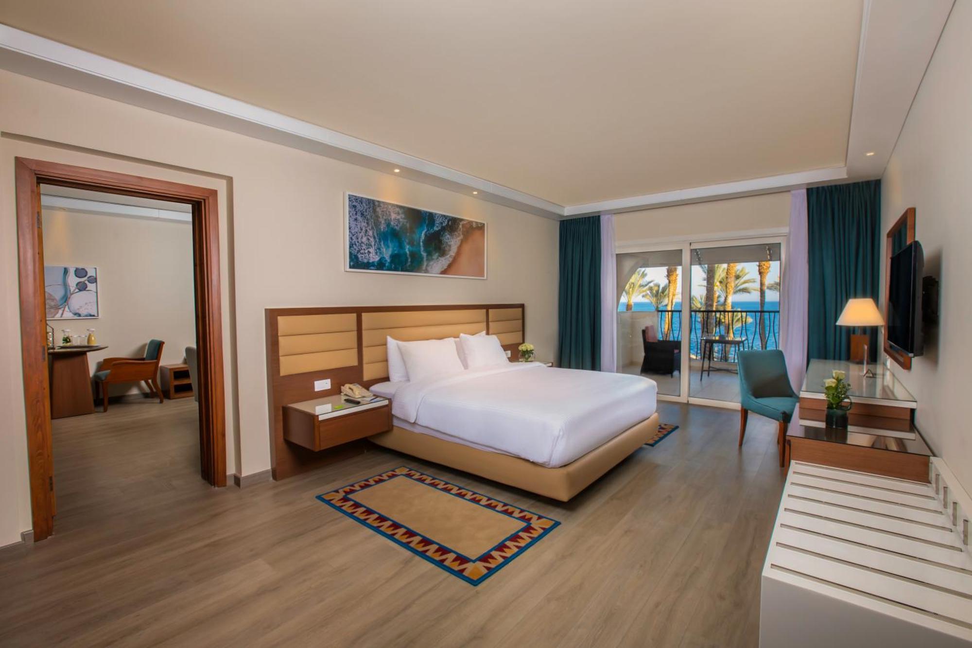 Resort Grand Rotana & 5*