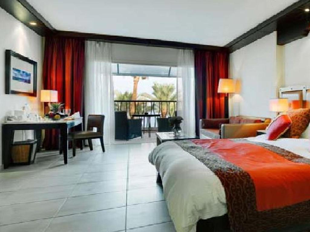 Resort Grand Rotana & 5*